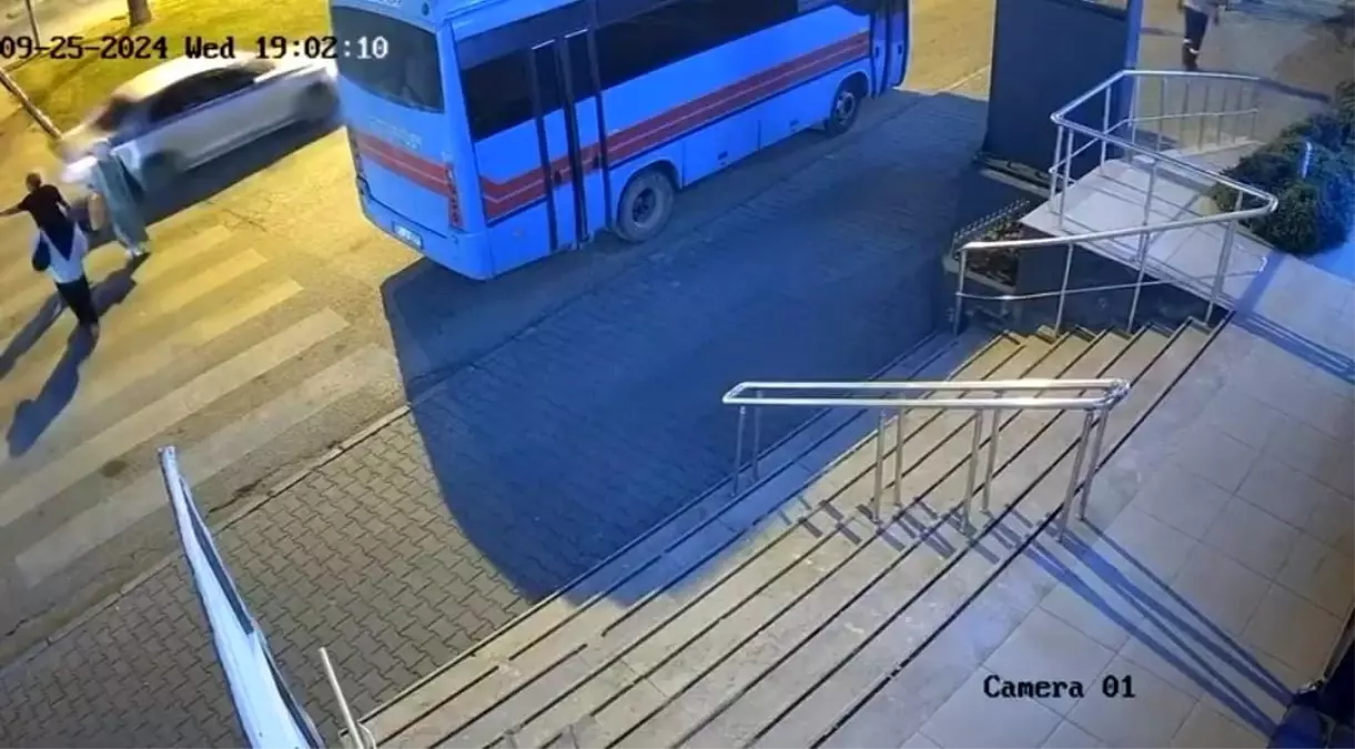 Adana’da Yaya Yolunda Kaza: Bir Kadın Öldü, Sürücü Tutuklandı