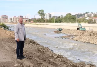 Artvin’de Yağışların Ardından Temizlik ve Yol Yapım Çalışmaları Devam Ediyor