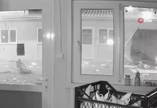 Hatay’da Otomobil Prefabrik İş Yerinin İçinden Geçti