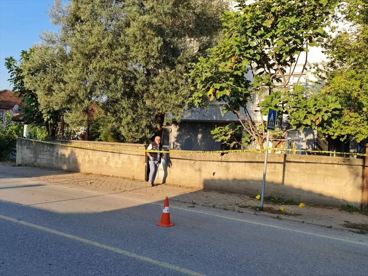 Hendek’te Silahlı Saldırı: Bir Kişi Ağır Yaralandı