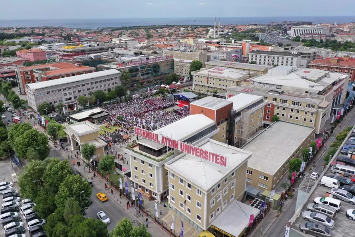 İstanbul Aydın Üniversitesi Burs İmkanları