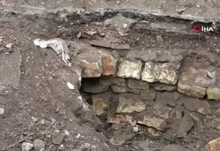 Kahramanmaraş’ta Deprem Alanında Tarihi Tünel Keşfedildi