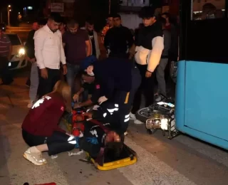 Kırıkkale’de Halk Otobüsü ile Motosiklet Çarpıştı: 14 Yaşındaki Genç Hayatını Kaybetti