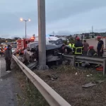 Kocaeli’de Trafik Kazası: Kamyonet Sürücüsü Hayatını Kaybetti