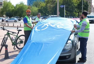 Konya’da Bisiklet Yolu İhlalleri Protesto Edildi