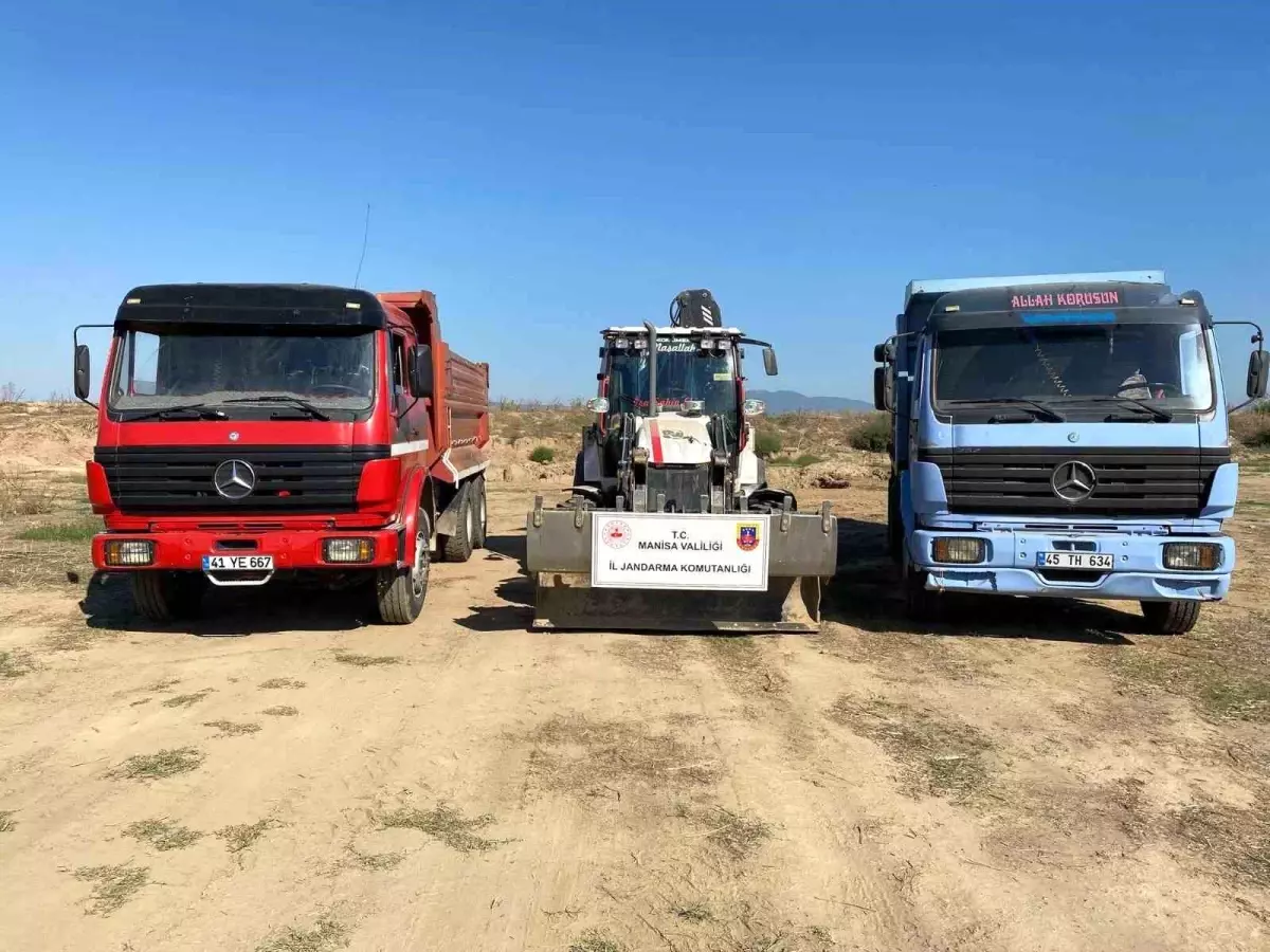 Manisa’da İzinsiz Toprak Alma Operasyonu: 3 Gözaltı