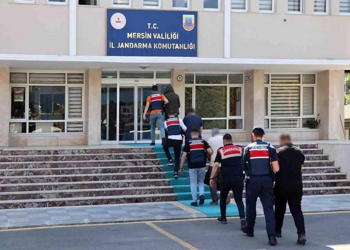 Mersin’de Kokain Operasyonu: 20 Şüpheli Yakalandı