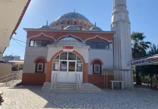 Namaz Sırasında İmaya Tabureyle Saldırı: Akıl Hastanesine Sevk Edildi