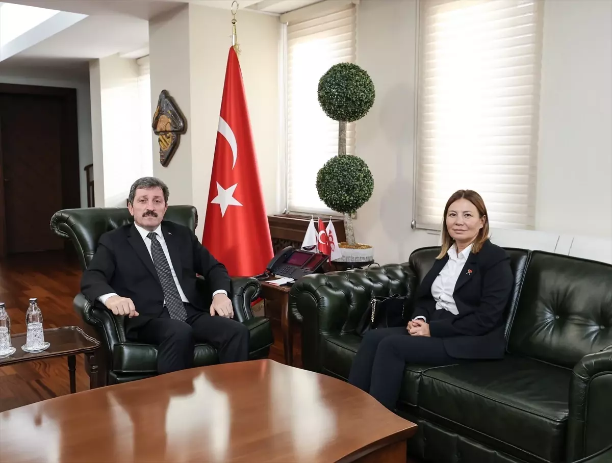 OMÜ Rektörü Prof. Dr. Fatma Aydın, Vali Orhan Tavlı’yı Ziyaret Etti