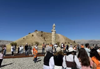 Üniversite Öğrencileri Nemrut Dağı’nda Trekking Etkinliği Düzenledi