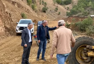 Bağlar Nehri Köyü Muhtarı’ndan Yol Çalışmaları