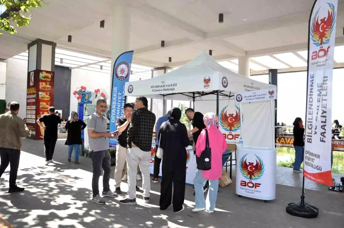 Dicle Üniversitesi’nde Terörle Mücadele Eğitimleri