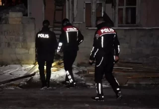 Erzincan’da 20 Şahıs Zamanla Hapis Cezalarına Yakalandı