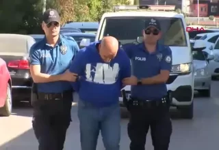 Kavga Arasına Giren Genç Adam Tabancayla Vuruldu
