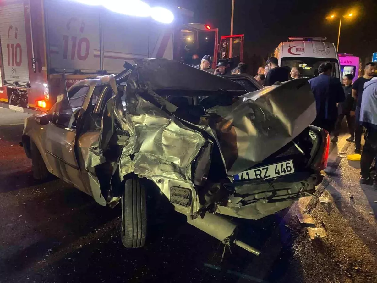 Kocaeli’de Peş Peşe İki Trafik Kazası: 2 Ağır Yaralı