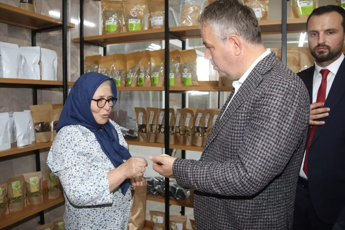 Murat Alparslan’dan Kadın Kooperatifine Ziyaret