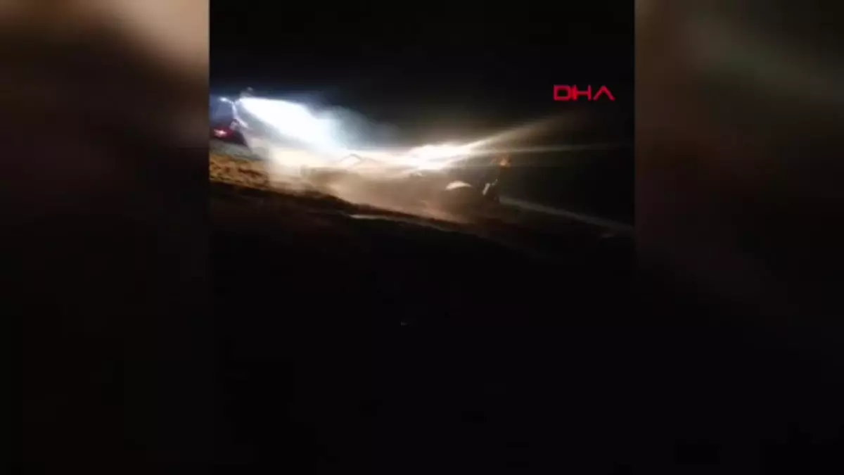 Van’da Boş Arazideki Saman Balyaları Yangın Çıkardı