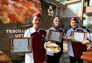 Adana’da 50 Kursiyer Kebap Yapımını Ustalarından Öğrendi