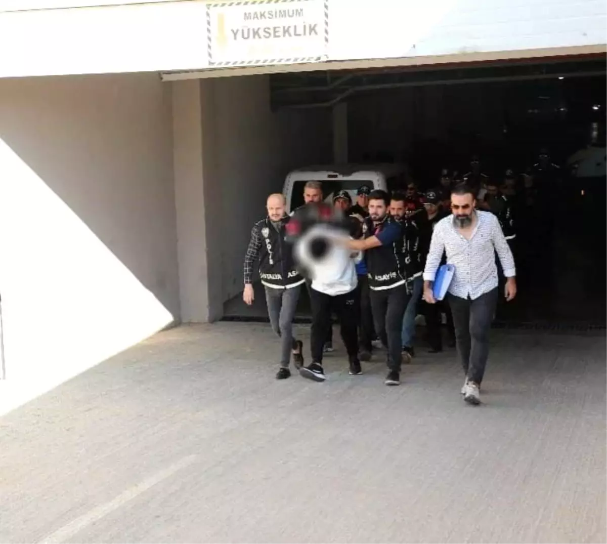 Antalya’da Asayiş Denetimlerinde 189 Tutuklama