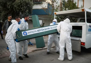 Antalya’da İranlı Kardeşler Ölü Bulundu: İntihar Şüphesi