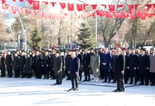 Atatürk’ün 86. Ölüm Yıl Dönümü Ağrı’da Anma Töreniyle Kutlandı