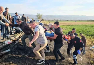 Aydın’da Virajda Motosiklet ve Otomobil Kazası: Bir Yaralı