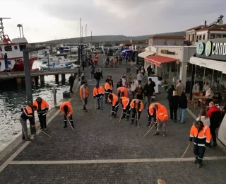 Ayvalık’ta Çöp ve İzmarit Atanlara Ceza Uygulanacak