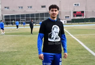 Erciyes 38 Futbol Kulübü’nden Atatürk’e Anma