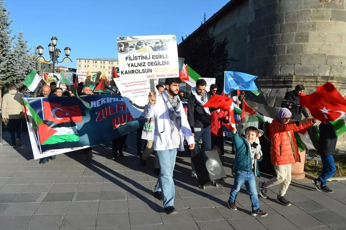 Erzurum’da Sağlık Çalışanlarından Filistin İçin Protesto
