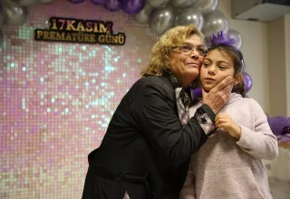 İpek, 8 Yıl Sonra Sağlık Çalışanları ile Bir Araya Geldi