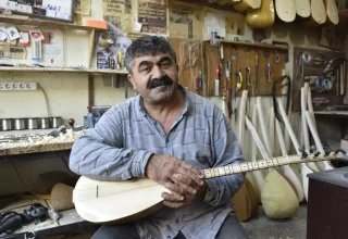 Sivaslı Bağlama Ustası, 11 Binden Fazla Saz Üretti