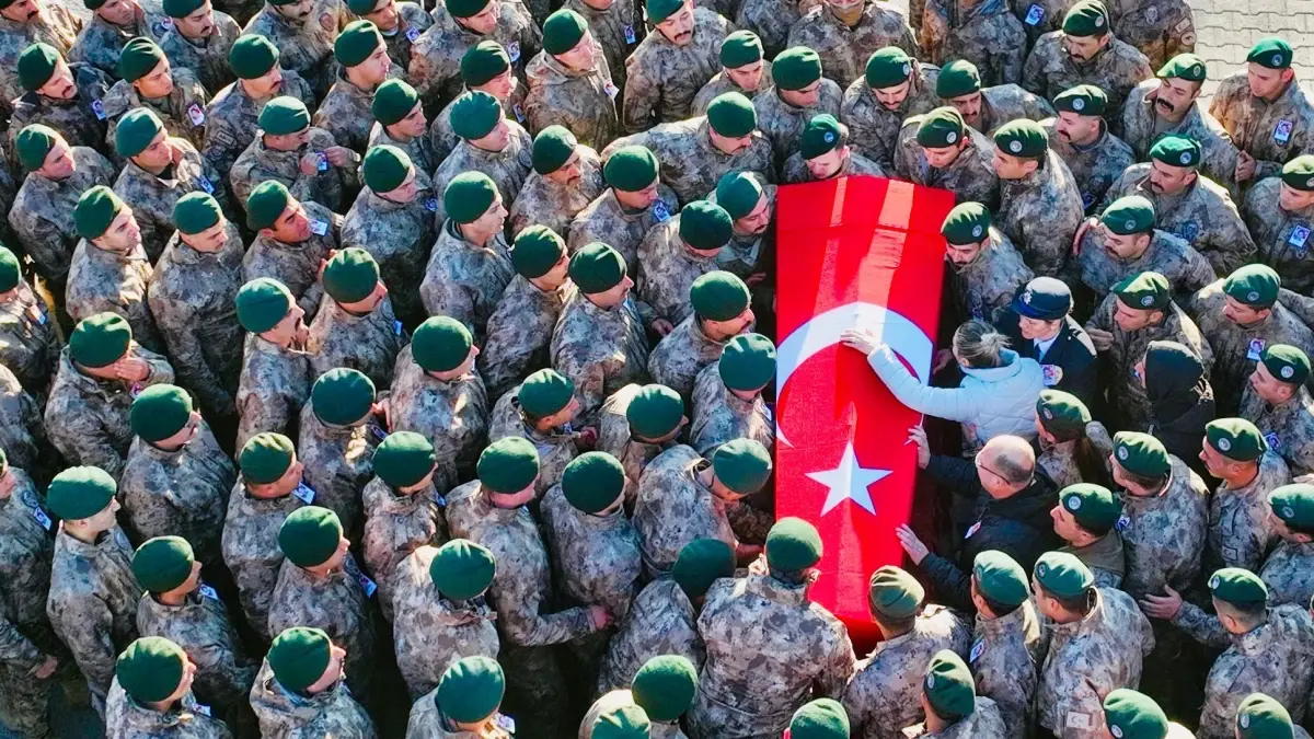 Tunceli’de şehit olan polis memuru, törenle memleketine uğurlandı