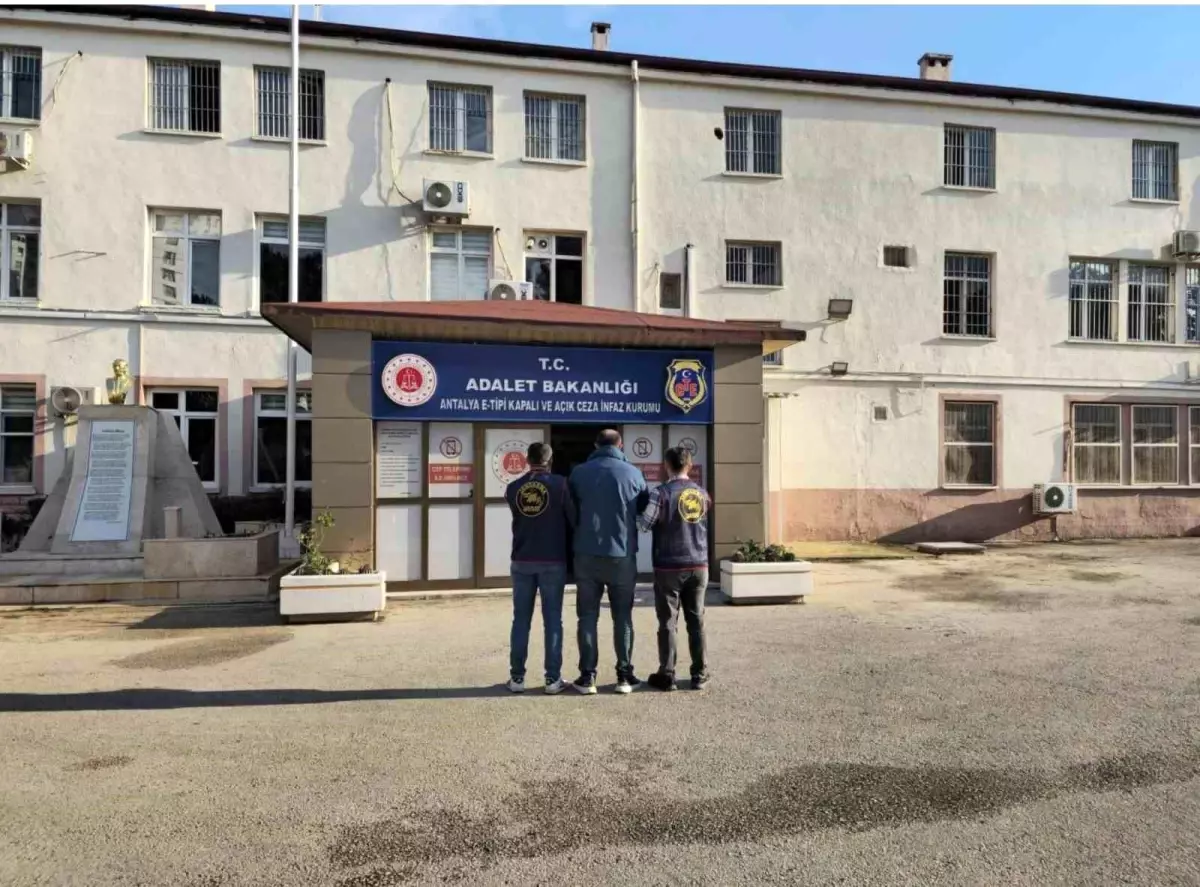 150 Dosyadan 545 Yıl Hapis Cezasıyla Aranan Şahıs Yakalandı