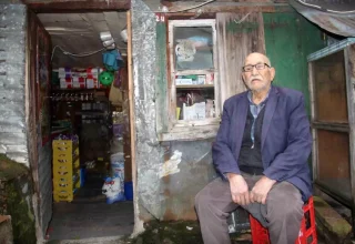 96 Yaşındaki Bakkal, 70 Yıldır Köyde Hizmet Veriyor