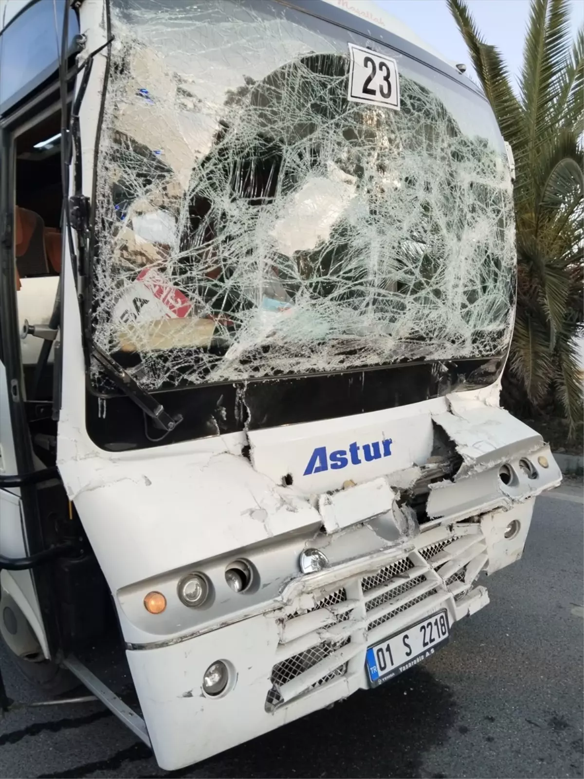Adana’da Zincirleme Trafik Kazası: 13 Yaralı