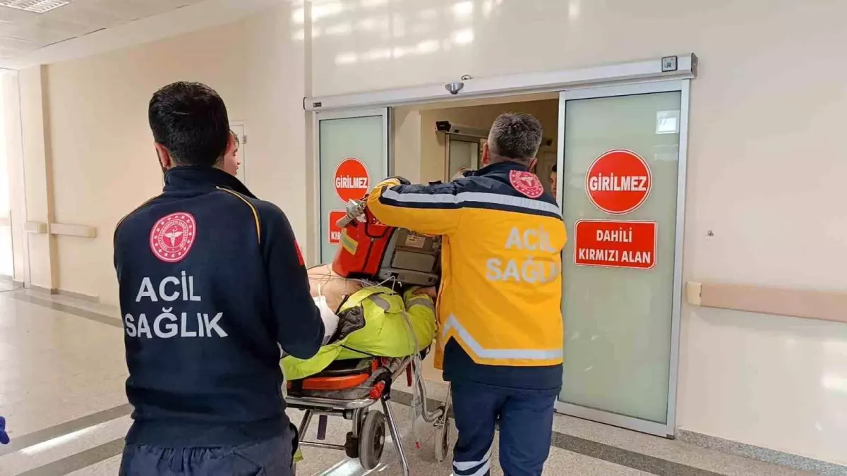 Adıyaman’da Hafriyat Kamyonu Devrildi, Sürücü Hayatını Kaybetti