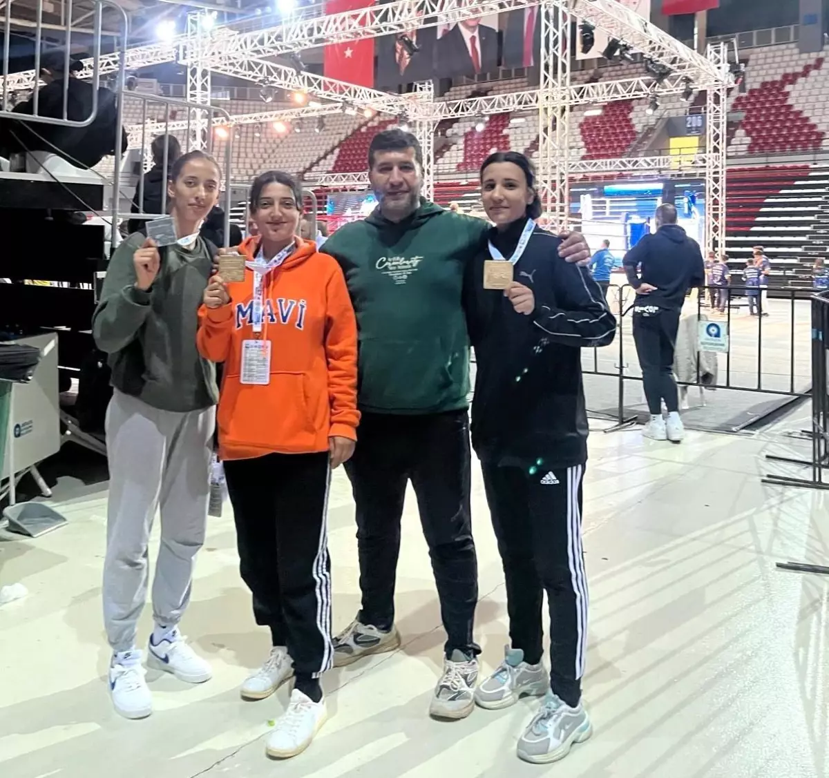 Adıyamanlı Sporcular EMF Muaythai Şampiyonası’ndan Madalyalarla Döndü