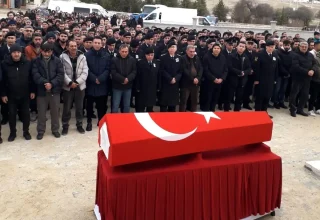 Akhisar’da Görevli Jandarma Astsubay Çavuş Erkan Duman, Kütahya’da Toprağa Verildi