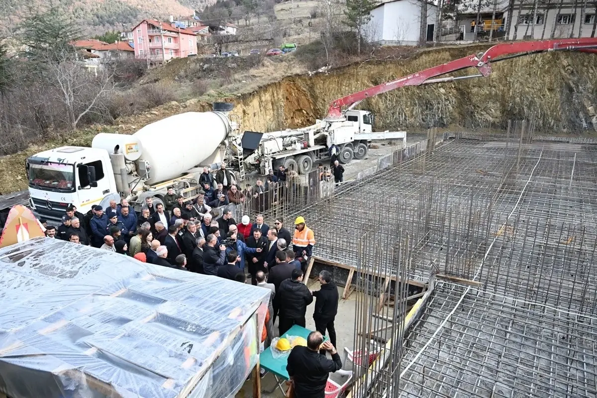 Aksu’ya 10 Yataklı Devlet Hastanesi Temeli Atıldı