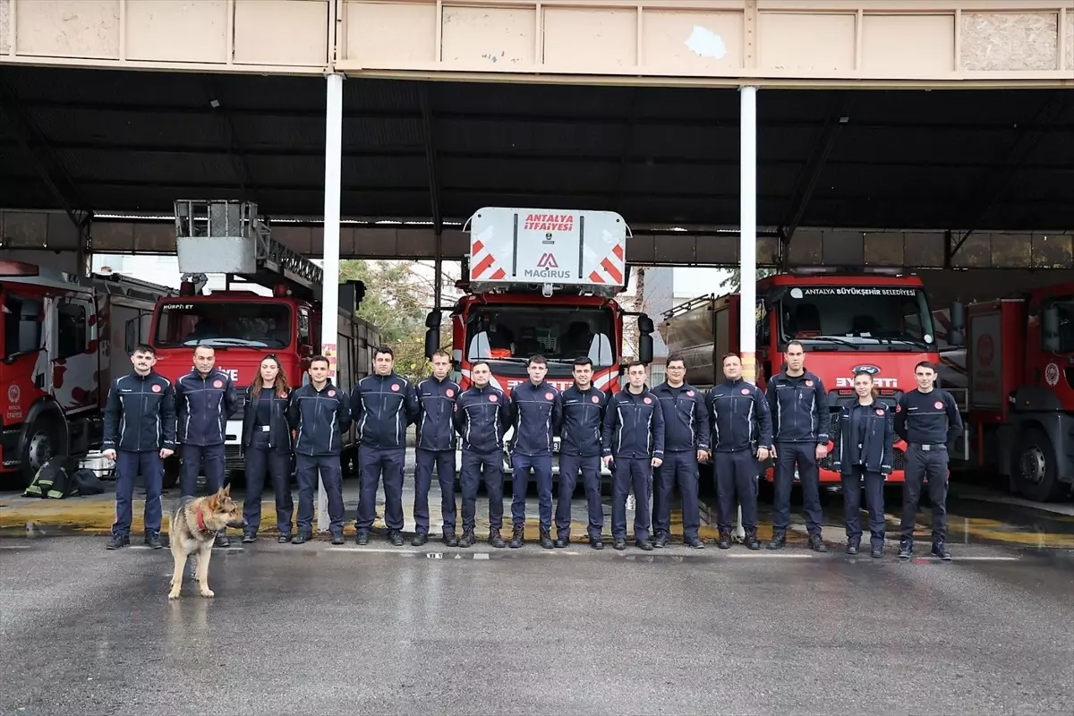 Antalya’da Sağanak Başladı, Büyükşehir Belediyesi Ekipleri Hazır Bekliyor