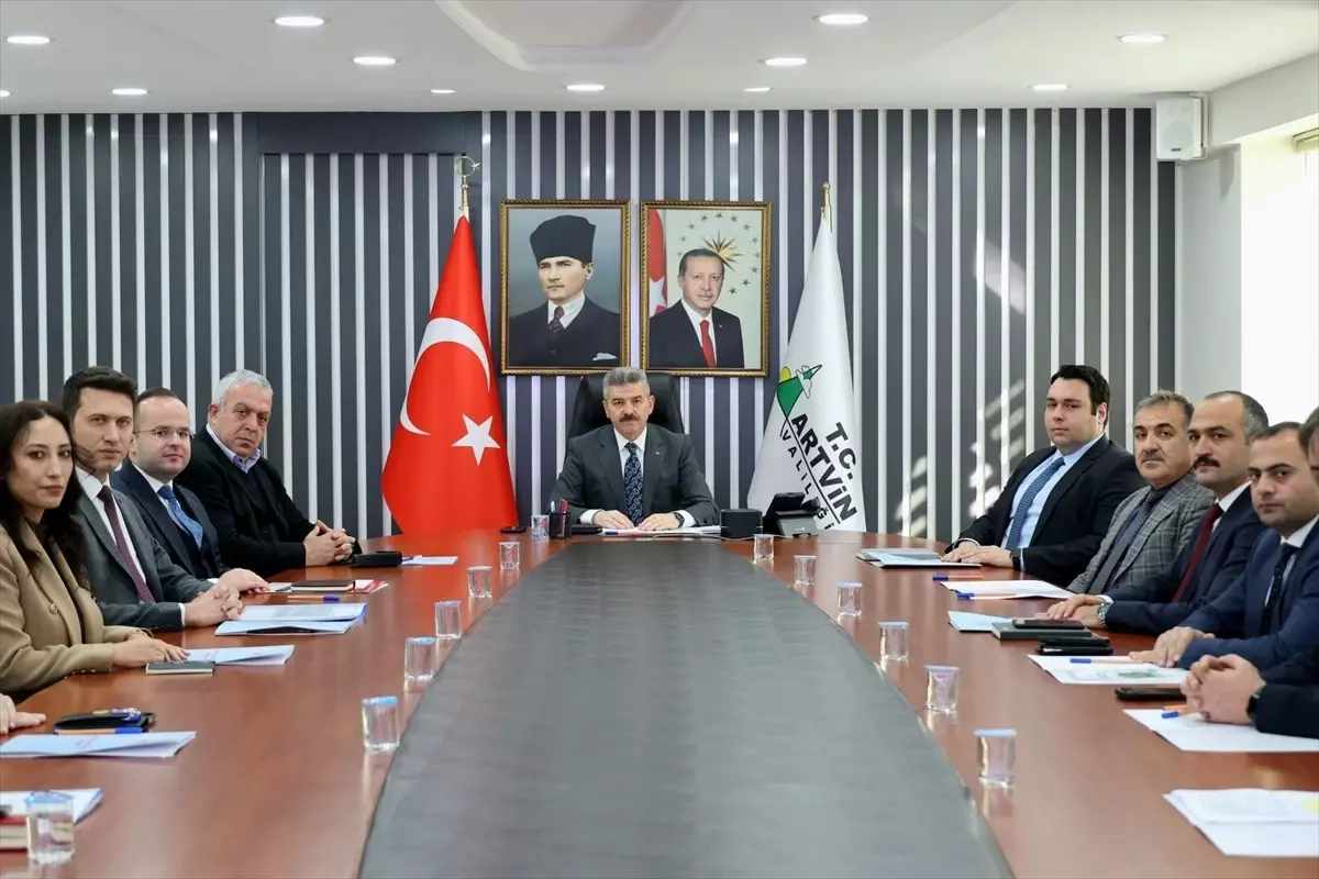 Artvin’de Kahverengi Kokarca ile Mücadele Toplantısı