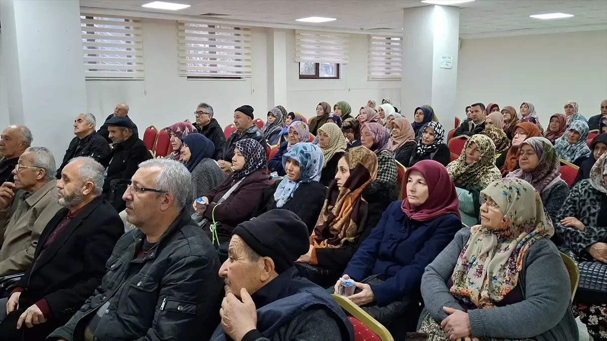 Beypazarı’ndan Umreye Gidecekler İçin Bilgilendirme Semineri Düzenlendi