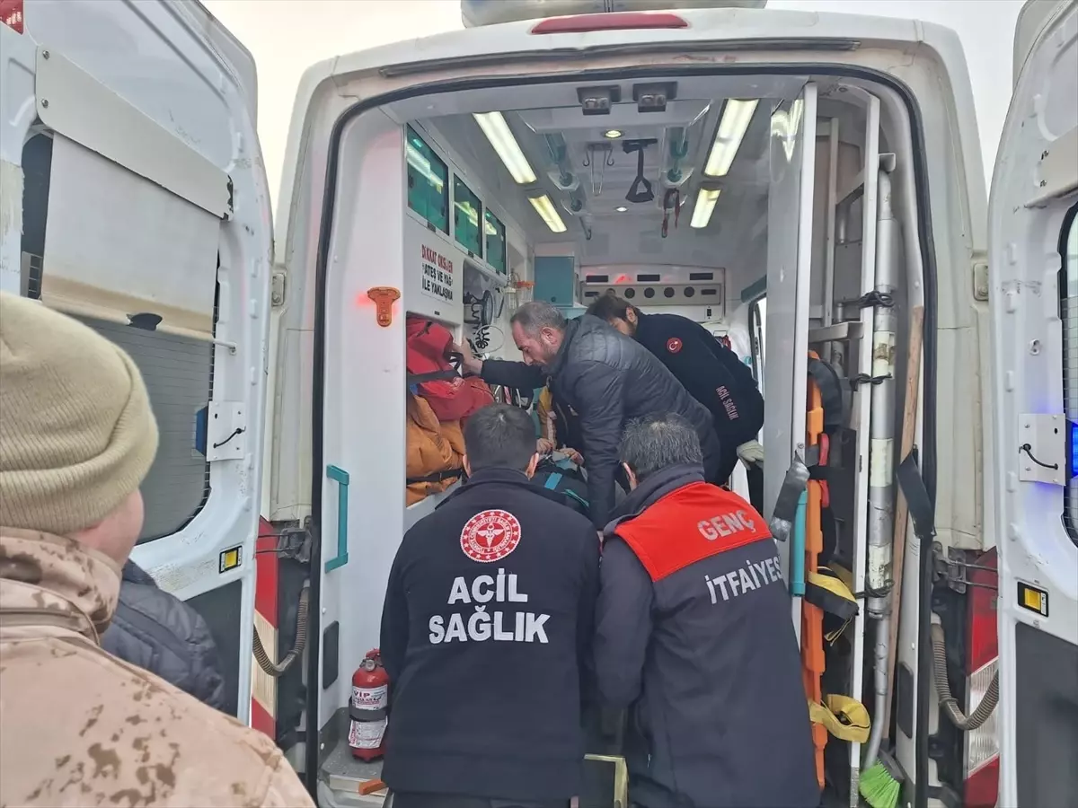 Bingül’de Trafik Kazası: 2 Yaralı