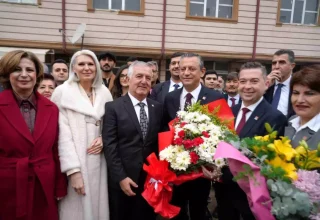 CHP Genel Başkanı Özgür Özel, Bilecik Mülakatı’nın Yapıldığı İstasyon Binasını Ziyaret Etti