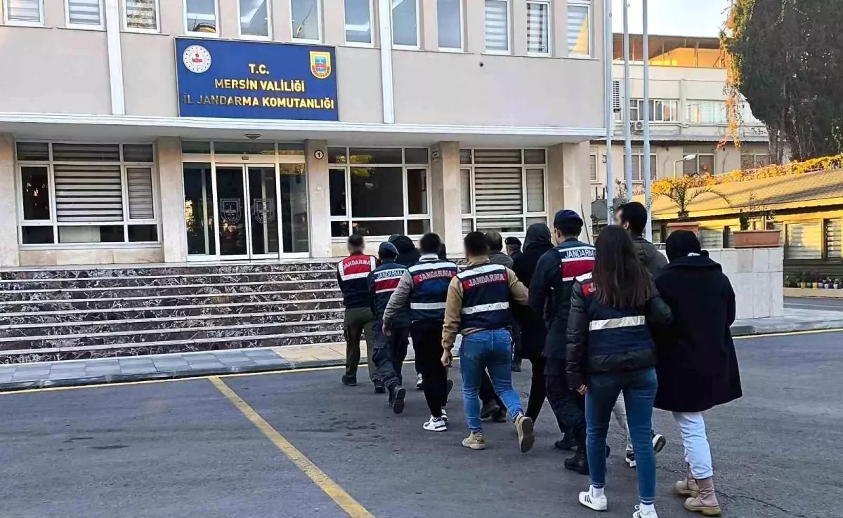 DEAŞ’a Finansman Sağlayan 7 Şüpheli Gözaltına Alındı, 6’sı Tutuklandı