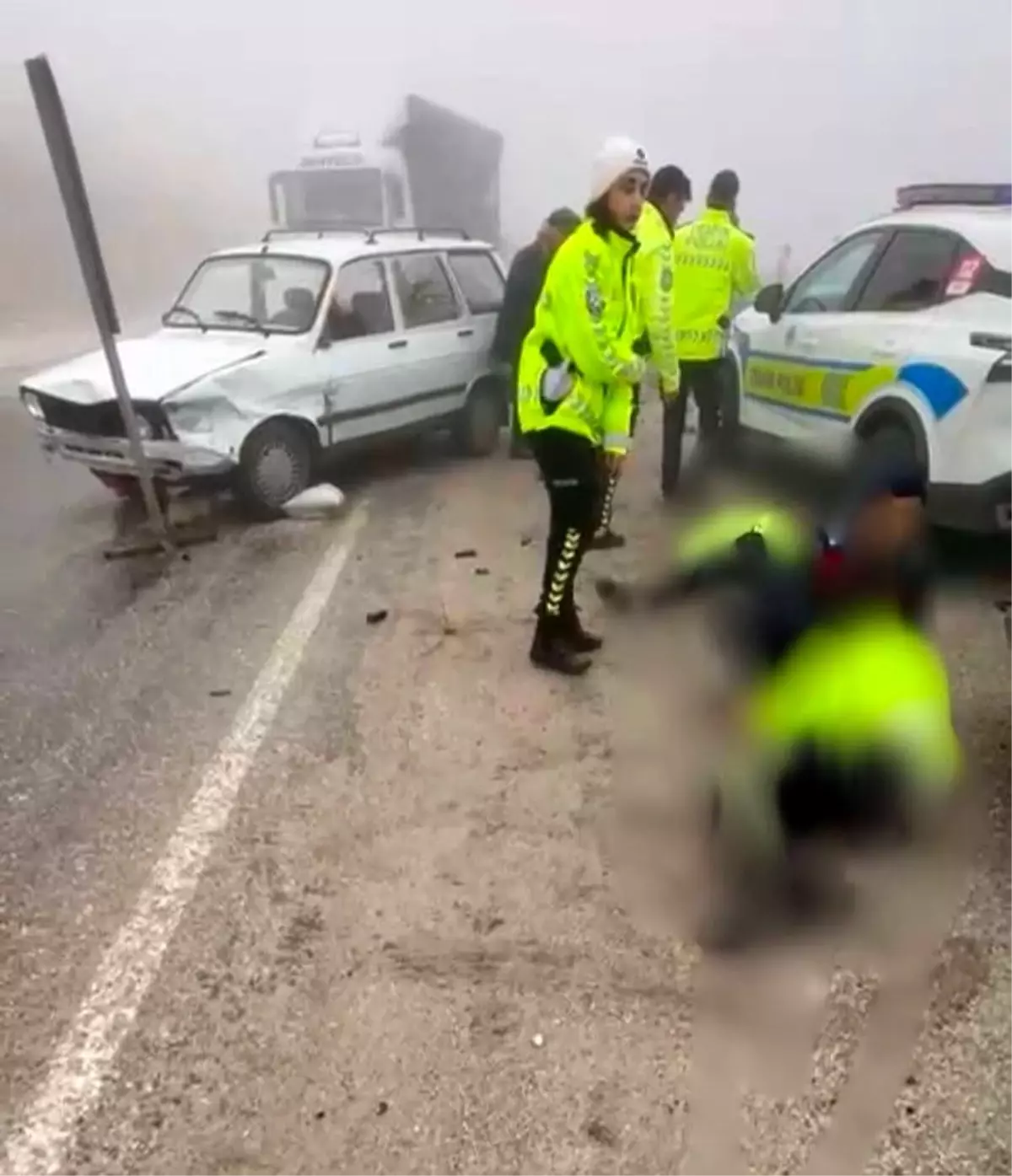 Denizli’de Yoğun Sis Kazaya Sebep Oldu: 3 Polis Yaralı