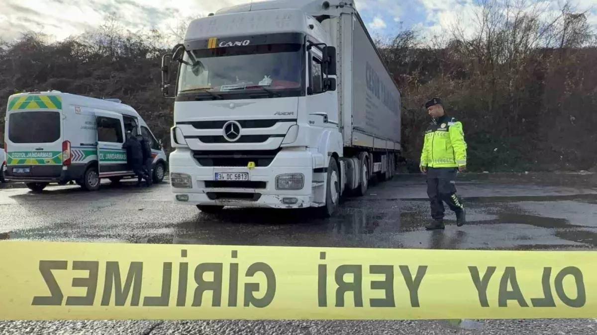 Düzce’de Dinlenme Tesisinde Tırda Genç Adam Ölü Bulundu