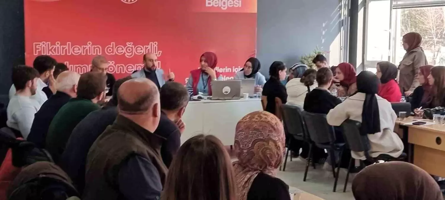 Erzurum’da Gençlik Politika Belgesi Çalıştayı Düzenlendi