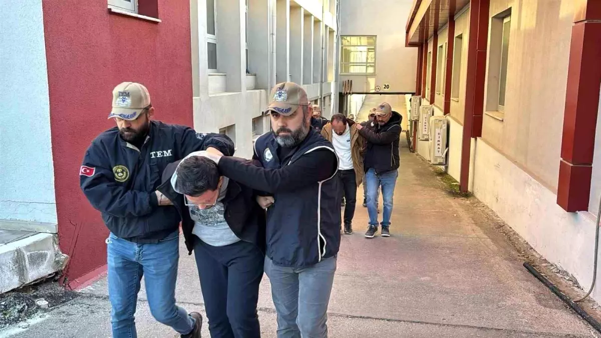 FETÖ Operasyonunda 5 Milyon Lira Para Transferi