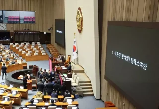 Güney Kore Devlet Başkanı Yoon Suk Yeol Görevden Uzaklaştırıldı